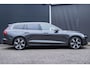 Volvo V60 T6 Recharge AWD Essential Edition | Long Range | Verwarmbare voorstoelen | Verwarmbaar stuurwiel | Verwarmbare achterbank | Google Infotainment | Parkeercamera | 19 inch Lichtmetalen velgen