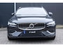 Volvo V60 T6 Recharge AWD Essential Edition | Long Range | Verwarmbare voorstoelen | Verwarmbaar stuurwiel | Verwarmbare achterbank | Google Infotainment | Parkeercamera | 19 inch Lichtmetalen velgen