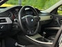 BMW 3-Serie Touring 318i Business Line | Xenon | Navigatie | 17'' LMV