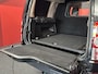 Land Rover Discovery 3.0 SDV6 SE | Pano | Stoelverwarming | Trekhaak