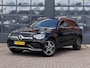 Mercedes-Benz GLC 300e 4-Matic AMG Line Panoramadak | Trekhaak | Apple Carplay | 4 Seizoen banden | Stoelverwarming | Achteruitrijcamera
