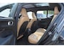 Volvo XC40 T5 272PK Recharge Inscription Elektrische stoelen / Trekhaak / Panoramadak / Polestar tuning / Lederen bekleding / Adaptieve cruise control / Parkeersensoren met 360 camera / Harman Kardon audio / Mistlampen / Stoel - en stuurwielverwarming