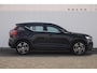 Volvo XC40 T5 272PK Recharge Inscription Elektrische stoelen / Trekhaak / Panoramadak / Polestar tuning / Lederen bekleding / Adaptieve cruise control / Parkeersensoren met 360 camera / Harman Kardon audio / Mistlampen / Stoel - en stuurwielverwarming
