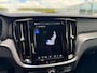 Volvo V60 2.0 T6 Plug-in hybrid AWD Plus Dark|Digitaldash|Grote batterij|350 pk|Stoel en Stuurverw|
