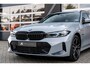 BMW 3-Serie 320 320e xDrive Touring M Sport | Memory | Trekhaak | Comfort Access | Alcantara | 18' Inch |