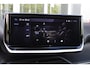 Peugeot 2008 1.2 Hybrid 145PK AUTOMAAT GT | ELEKTRISCH BEDIENBARE BESTUURDERSSTOEL | NAVIGATIE | FULL LED KOPLAMPEN | DRAADLOZE APPLE CARPLAY/ANDROID AUTO | ADAPTIVE CRUISE CONTROL | CAMERA VOOR + ACHTER | CLIMATE CONTROL | LICHTMETALEN VELGEN 17" | KEYLESS ENTRY/START | DAB+ RADIO | ALCANTARA/LEDEREN BEKLEDING  | DODEHOEK DETECTIE | PARKEERSENSOREN VOOR + ACHTER | STOEL VERWARMING | DRAADLOZE TELEFOONLADER |