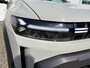 Dacia Duster 1.8 hybrid 155 Limited Edition / Rondom Camera / Stoel en Stuurwielverwarming / Navigatie / Dodehoekdetectie / Adaptieve Cruise Control / Voorruitverwarming /