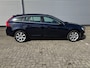Volvo V60 1.5 T3 Momentum,Automaat,Navigatie,nwe Distributie,extra winterset