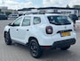 Dacia Duster 1.0 TCe Essential Airco | | Bluetooth | Centrale Vergrendeling | Elek. Ramen | | Airco | Centrale deurvergrendeling met afstandsbediening | DAB ontvanger
