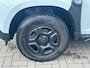 Dacia Duster 1.0 TCe Essential Airco | | Bluetooth | Centrale Vergrendeling | Elek. Ramen | | Airco | Centrale deurvergrendeling met afstandsbediening | DAB ontvanger