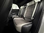 Volkswagen T-Roc 1.5 TSI Sport 150pk | Glazen schuif-kanteldak | Leer | Navigatie | LED