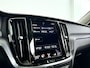 Volvo V60 B3 Momentum | Parkeercamera | Stoel- en Stuurverwarming | Cruise control | Trekhaak