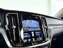 Volvo V60 B3 Momentum | Parkeercamera | Stoel- en Stuurverwarming | Cruise control | Trekhaak