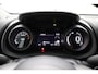 Toyota Yaris 1.5 VVT-i Dynamic Trekhaak Navigatiesysteem | Trekhaak | All Seasons |