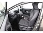 Toyota Yaris 1.5 VVT-i Dynamic Trekhaak Navigatiesysteem | Trekhaak | All Seasons |