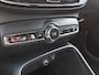 Volvo XC40 T4 211PK Recharge Inscription Expression | Trekhaak | Blis | Camera Achter | Stoel & Stuur verwarm. | 18''