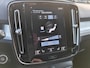 Volvo XC40 T4 211PK Recharge Inscription Expression | Trekhaak | Blis | Camera Achter | Stoel & Stuur verwarm. | 18''