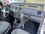 Volkswagen Caddy Maxi 2.0 TDI 140pk Airco Cruise controle Trekhaak 1500kg trekgewicht Parkeersensoren achter Schuifdeur Telefoon verbinding Euro 5
