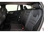 Volvo V60 B3 Essential Edition - Intellisafe Assist & Surround - Black Edition pack - Parkeersensoren v/a - Parkeercamera achter - Climate Control - Verwarmbare voorstoelen - Verwarmbaar stuurwiel - Verwarmbare achterbank - Trekhaak - Draadloze telefoonlader - 19' LMV
