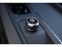 Volvo V60 B3 Essential Edition - Intellisafe Assist & Surround - Black Edition pack - Parkeersensoren v/a - Parkeercamera achter - Climate Control - Verwarmbare voorstoelen - Verwarmbaar stuurwiel - Verwarmbare achterbank - Trekhaak - Draadloze telefoonlader - 19' LMV