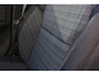 Volvo V60 B3 Essential Edition - Intellisafe Assist & Surround - Black Edition pack - Parkeersensoren v/a - Parkeercamera achter - Climate Control - Verwarmbare voorstoelen - Verwarmbaar stuurwiel - Verwarmbare achterbank - Trekhaak - Draadloze telefoonlader - 19' LMV