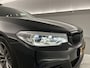 BMW 5-Serie Touring 520i M-Sport Shadow Line Pano-dak/Leder/Camera/Memory