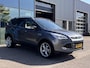 Ford Kuga 1.6 Titanium 150PK Afn. Trekhaak Panodak Camera Cruise Navi Parkeersensoren Elek. Achterklep Privacy Glass 19'' Velgen All Season banden *2000KG Trekgewicht*