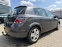 Opel Astra 1.6 Business, navigatie, cruisecontrol, airco, pdc, trekhaak, zeer nette auto, de distributieriem is in 2024 reeds vernieuwd !