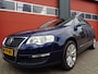 Volkswagen Passat Variant 2.0 FSI Highline Business 150PK Clima Cruise Trekhaak 6-BAK NL-Auto LMV