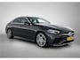 Mercedes-Benz C-klasse 200 AMG Sportpakket | Parkeerpakket met Camera | Alarm | Sfeerverlichting | Stoelverwarming | Car Play | LED | Inclusief 24 maanden Mercedes-Benz Certified garantie voor Europa.