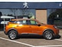 Peugeot 2008 ACTIVE PACK 1.2 Puretech 100pk Cruise & Climate control | Achteruitrijcamera | Navigatie via Apple/Android | Parkeersensoren | Bluetooth | LMV 16inch