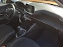 Peugeot 2008 ACTIVE PACK 1.2 Puretech 100pk Cruise & Climate control | Achteruitrijcamera | Navigatie via Apple/Android | Parkeersensoren | Bluetooth | LMV 16inch