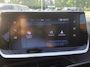 Peugeot 2008 ACTIVE PACK 1.2 Puretech 100pk Cruise & Climate control | Achteruitrijcamera | Navigatie via Apple/Android | Parkeersensoren | Bluetooth | LMV 16inch