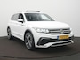 Volkswagen Tiguan Allspace 1.5 TSI R-Line Business+ Automaat - IQ light - Panoramisch schuif-kanteldak - Navigatie - Stoelverwarming - Achterklep elektrisch - Park Assist