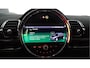MINI Clubman Mini 1.5 Cooper Business Edition: optie Apple carplay, stoelverw, leder bekleding, TRC, navy, botswaarsch, personen waarsch, HUD, verkeersbord herk, keyless entry, privacyglas Harman Cardon alarm certyf