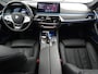 BMW 5-Serie Touring 520e High Executive-Comfortstoelen- Harman Kardon - Comfort/ Massage-HUD-Panorama-Trekhaak-Comfort access, digitaal dashboard HUD, Carplay, comfort stoelen