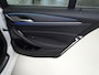 BMW 5-Serie Touring 520e High Executive-Comfortstoelen- Harman Kardon - Comfort/ Massage-HUD-Panorama-Trekhaak-Comfort access, digitaal dashboard HUD, Carplay, comfort stoelen