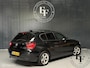 BMW 1-Serie 118i High Executive|Carplay|Panodak|Stoelverw.
