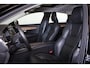 Volvo S90 T4 Business Luxury Plus - Schuif/kanteldak - IntelliSafe Assist & Surround - Parkeercamera achter - Verwarmde voorstoelen, stuur & achterbank - Parkeersensoren voor & achter - Elektr. bedienb. voorstoelen met geheugen - Head up display - Standkachel - 18' LMV