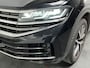 Volkswagen Touareg 3.0 TSi eHybrid 4MOTION Elegance / AUTOMAAT/ 381PK/ PANO/ TREKHAAK/ ACC/ MEMORY SEAT/ MASSAGE/ STOELVERWARM.+KOELING/ DODEHOEK/ PARK.SENSOR.V+A/ 360 CAMERA/ APP-CONNECT/ ELEK.ACHTERKLEP/ HEAD-UP/ KEYLESS/ 20'' LMV