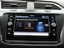 Volkswagen Tiguan 1.4 TSI eHybrid R-Line Business+ Automaat - Panoramisch schuif- kanteldak - Trekhaak - Navigatie - Leer - Side Assist - Stoelverstelling elektrisch