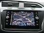 Volkswagen Tiguan 1.4 TSI eHybrid R-Line Business+ Automaat - Panoramisch schuif- kanteldak - Trekhaak - Navigatie - Leer - Side Assist - Stoelverstelling elektrisch