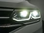 Volkswagen Tiguan 1.4 TSI eHybrid R-Line Business+ Automaat - Panoramisch schuif- kanteldak - Trekhaak - Navigatie - Leer - Side Assist - Stoelverstelling elektrisch