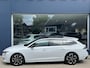 Peugeot 508 SW 1.6 HYbrid 180 GT | Facelift Model | Meest Complete Uitvoering | Volledig Lederen Bekleding | Glazen Panorama Schuif-/Kanteldak | Stoelverwarming & Massage | Plug-In Hybride Automaat | 360 Graden Camera | Navigatie | Climate Control | Adaptieve Cruise Control | Keyless Entry | Elektrische Kofferklep | 18" Lichtmetalen Velgen |