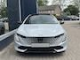 Peugeot 508 SW 1.6 HYbrid 180 GT | Facelift Model | Meest Complete Uitvoering | Volledig Lederen Bekleding | Glazen Panorama Schuif-/Kanteldak | Stoelverwarming & Massage | Plug-In Hybride Automaat | 360 Graden Camera | Navigatie | Climate Control | Adaptieve Cruise Control | Keyless Entry | Elektrische Kofferklep | 18" Lichtmetalen Velgen |