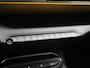 Jeep Avenger 54kWh Altitude | Airconditioning | Licht metalen velgen 18 inch | Cruise control Adaptive | Navigatie | Half lederen bekleding zwart | LED koplampen | Park Distance Control voor en achter | Achteruitrijcamera |
