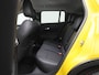 Jeep Avenger 54kWh Altitude | Airconditioning | Licht metalen velgen 18 inch | Cruise control Adaptive | Navigatie | Half lederen bekleding zwart | LED koplampen | Park Distance Control voor en achter | Achteruitrijcamera |