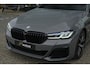 BMW 5-Serie 520i 184pk M-sport Schuifdak *BTW* Comfortstoelen Individual Sfeerverlichting NLauto 1e Eigenaar