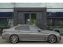 BMW 5-Serie 520i 184pk M-sport Schuifdak *BTW* Comfortstoelen Individual Sfeerverlichting NLauto 1e Eigenaar