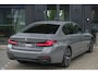 BMW 5-Serie 520i 184pk M-sport Schuifdak *BTW* Comfortstoelen Individual Sfeerverlichting NLauto 1e Eigenaar